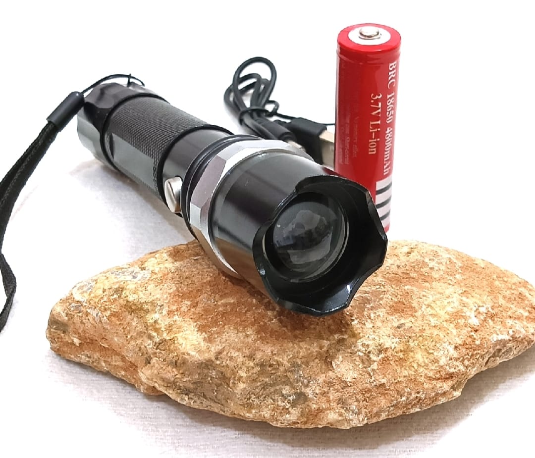 XA-808 High Quality Metal body USB Rechargeable LED Flashlights